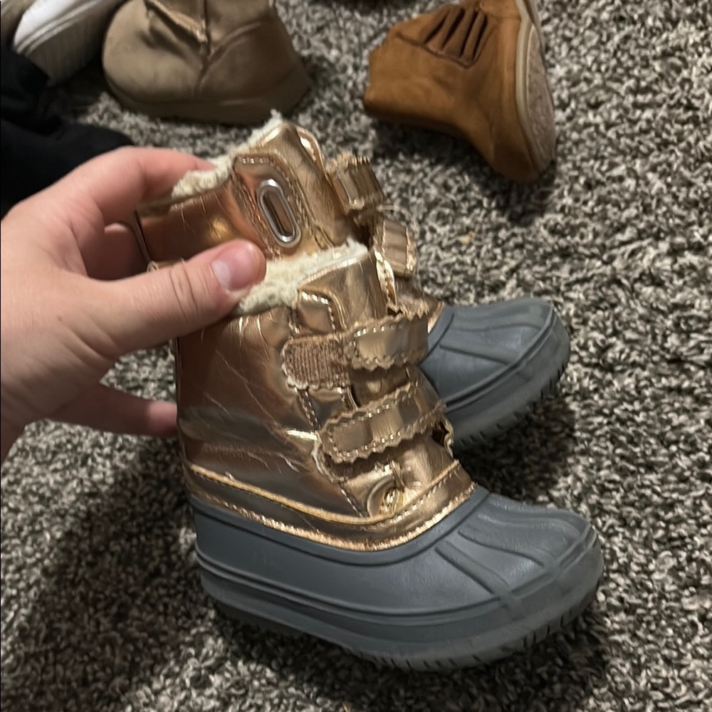 Gymboree Gold and Gray Rain & Snow Boots Waterproof Insulated